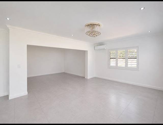 4 BEDROOM HOUSE FOR SALE IN LA LUCIA